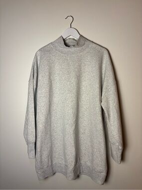 NWOT DSG Light Gray Crewneck Sweatshirt, size XL